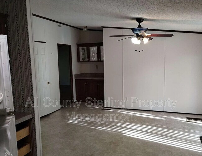 Foto del edificio - 206 SW Satellite Ln