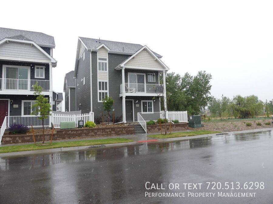 Foto principal - 18703 E 54th Ave
