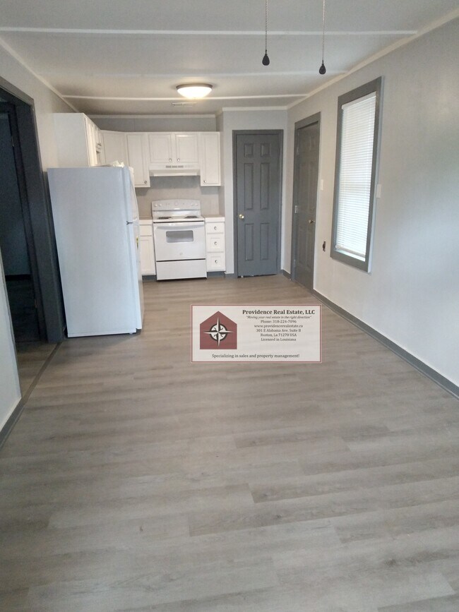 Building Photo - 1405 Lincoln Ave