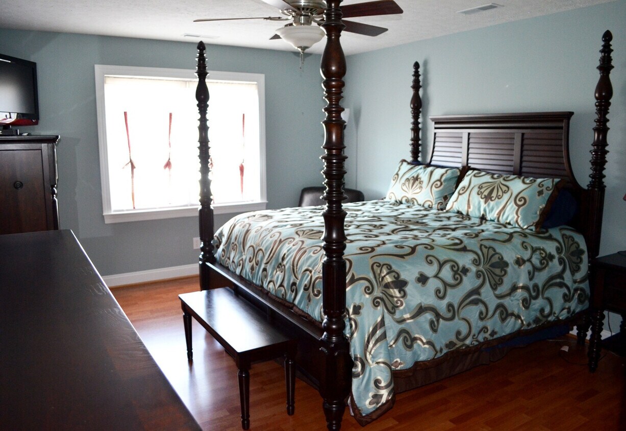 Foto del edificio - 3 Bedroom Home in Wyndhurst