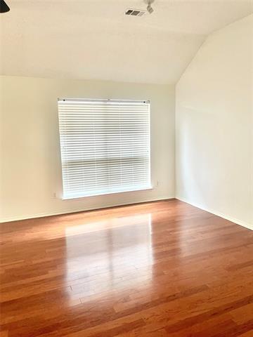 Foto del edificio - 4702 Redwood Dr