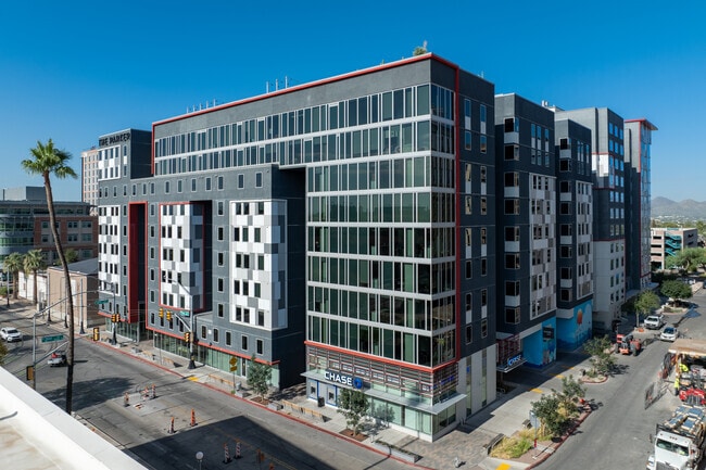 Building Photo - The Parker