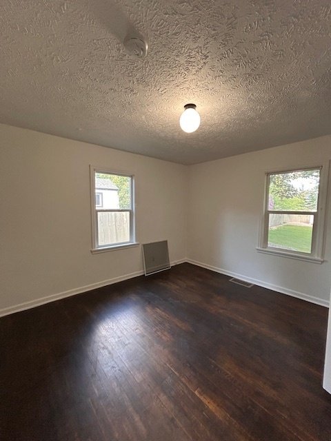 Building Photo - 321 S Bowdish Rd