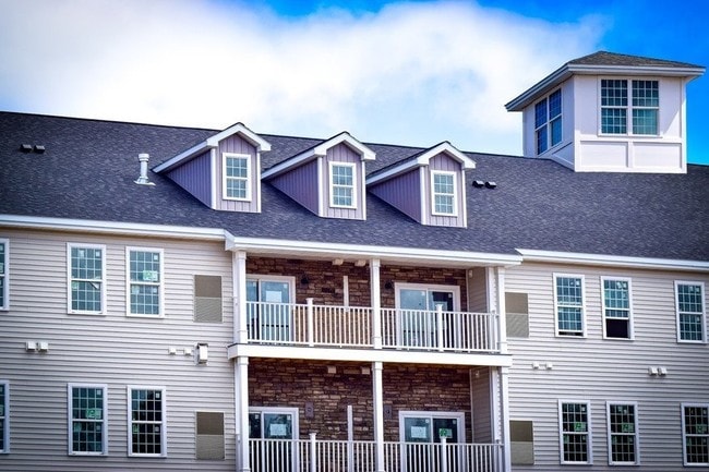 Building Photo - Schuyler Commons