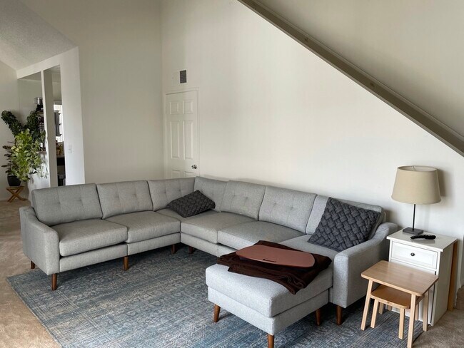Living Room - 1646 Greenfield Ave