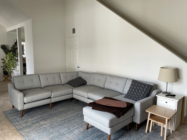 Living Room - 1646 Greenfield Ave