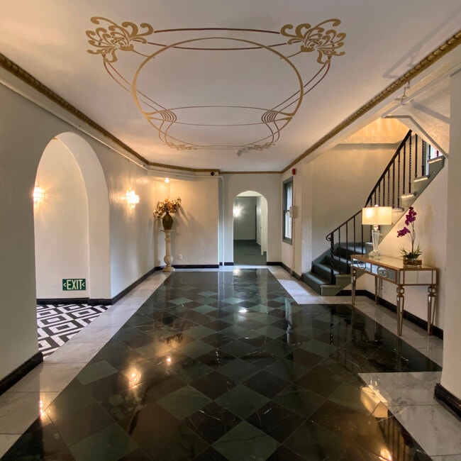 Vivian Apartments Apartments in Los Angeles, CA