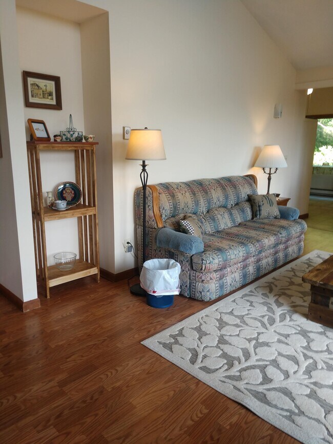 Sala de estar - 104 Greenwood Ln