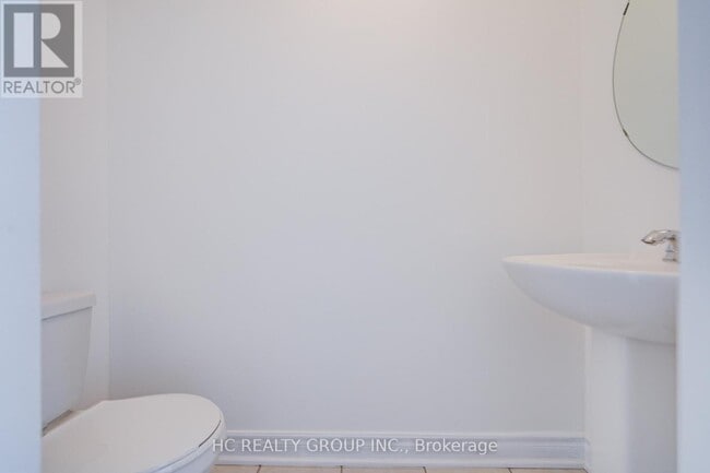 Building Photo - 5259 Major Mackenzie Dr E