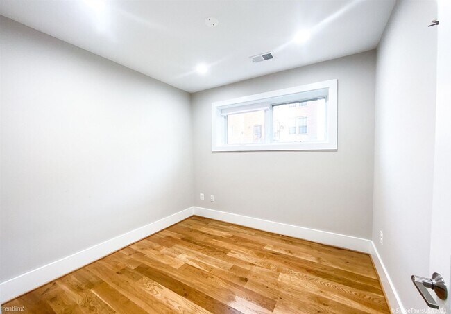Foto del edificio - 2 br, 2 bath Condo - 1537 Gales Street Nor...