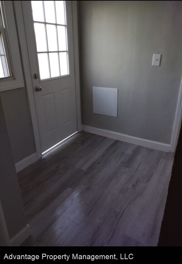 Foto del edificio - 3 br, 1.5 bath House - 534 Dudley St