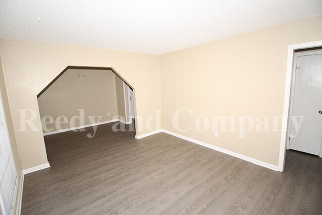 Building Photo - 3096 Claudette Rd