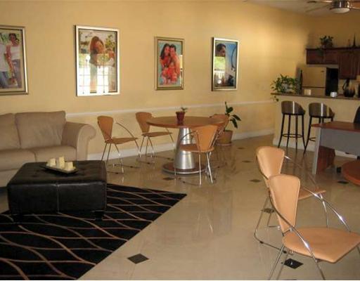 Building Photo - 1401  Village 937 Boulevard 937 West Palm ...