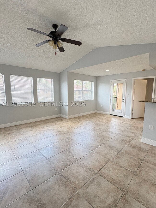 Foto del edificio - 10501 SW 155th Ct