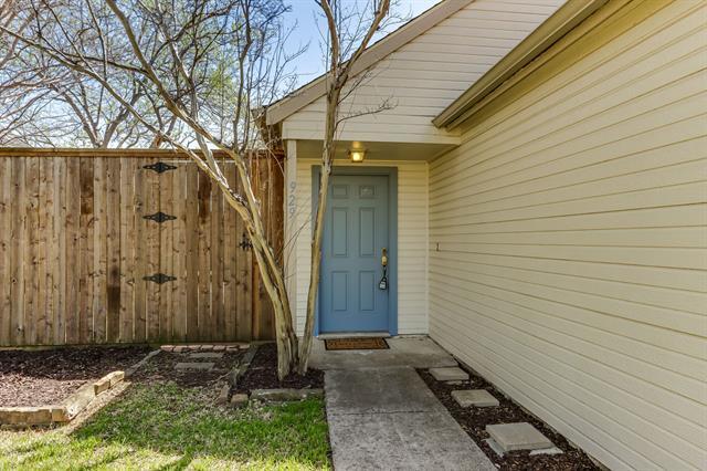 Building Photo - 929 Sugarberry Dr