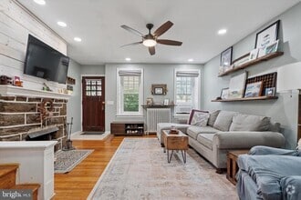Building Photo - 7125 Cresheim Rd