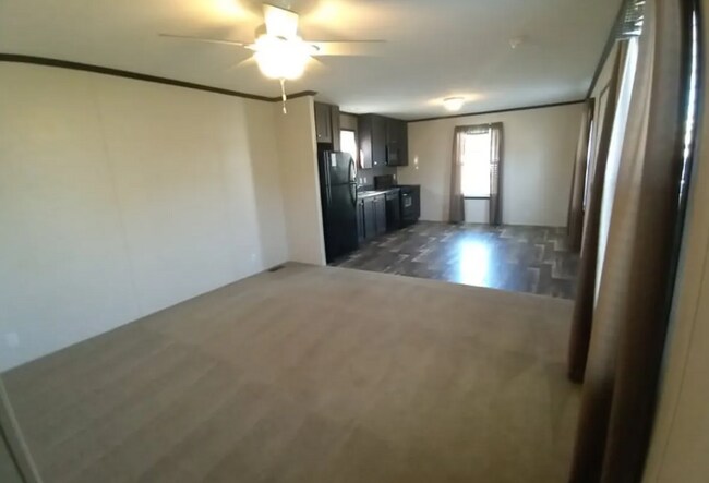 Foto del edificio - 410 Deerfield Ln