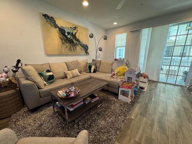 Foto del edificio - 101 E Coda Cir