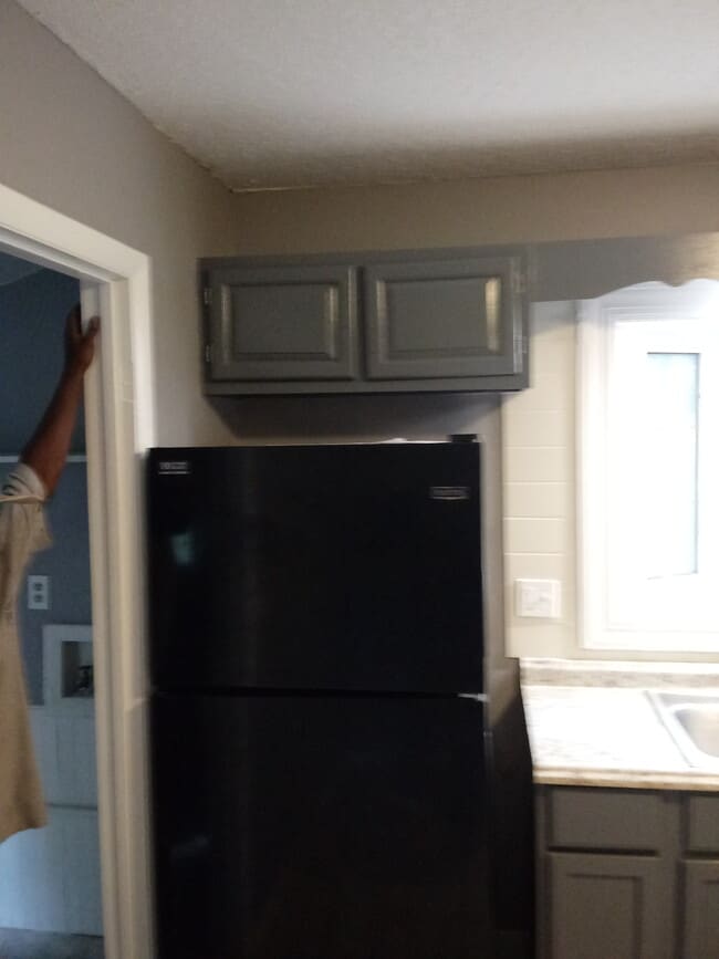 Building Photo - 2817 Rowell St