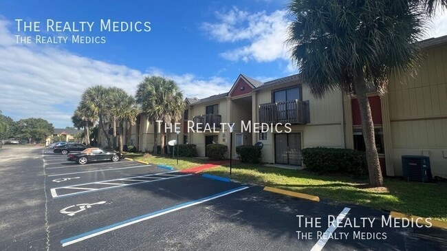 Foto del edificio - 2130 Forest Knoll Dr NE