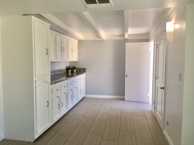 Building Photo - 4511 Santa Anita Ave
