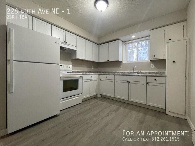 Building Photo - 228 40th Ave NE