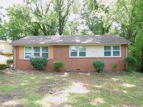 Building Photo - 3016 Myra St