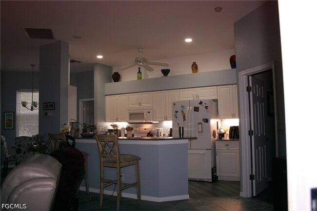 Building Photo - 2481 Palo Duro Blvd