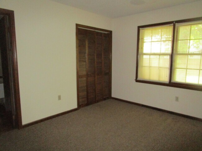 Foto del edificio - 18 Woodcreek Way