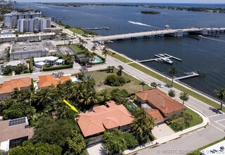 Building Photo - 107 Flagler Promenade S