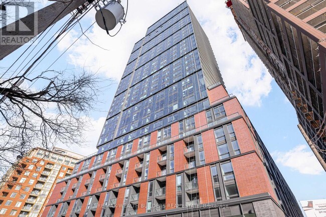 Building Photo - 35 Parliament St