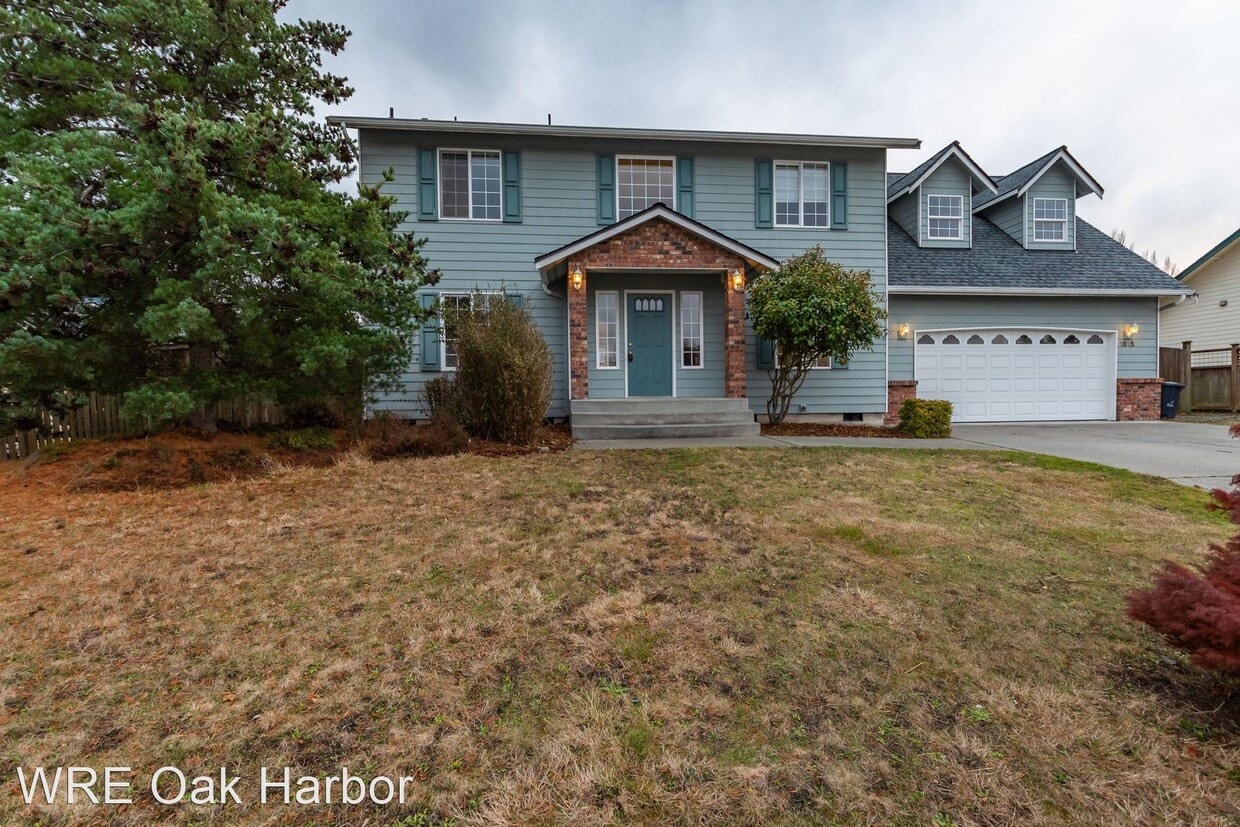 4 br, 3 bath House 1615 SW 17th Ave House Rental in Oak Harbor, WA