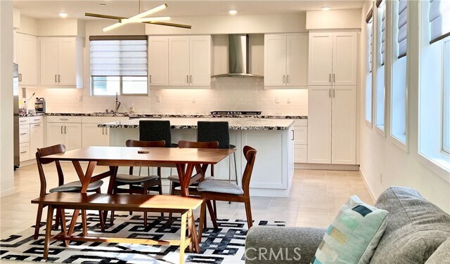 Building Photo - 173 Cadence