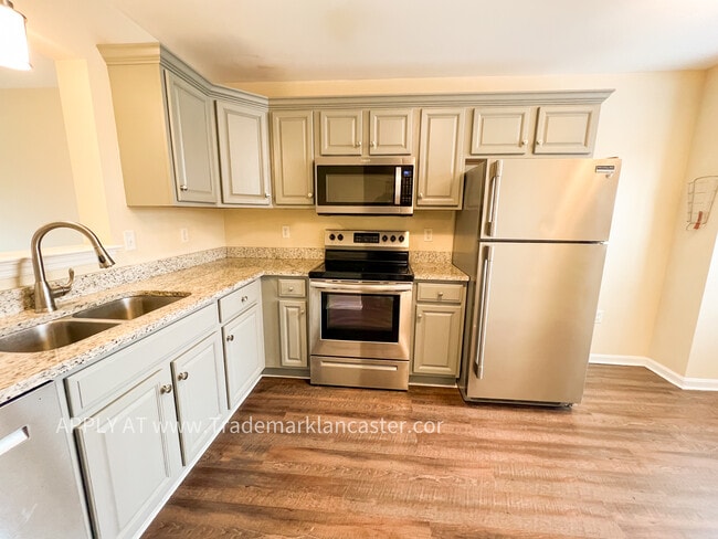 Building Photo - 61 Covington Ct