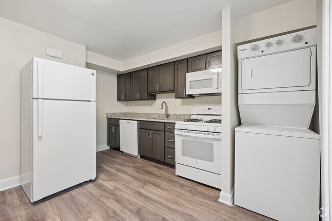 2 habitaciones, 1 baño - 925 pies cuadrados - Cocina - The Orchards at Severn Townhomes*
