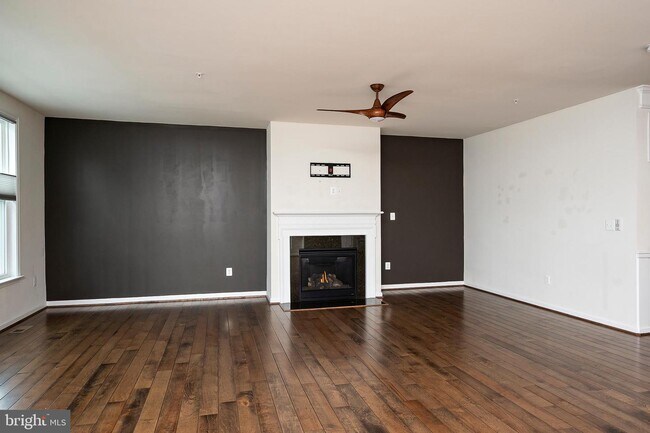 Building Photo - 2130 Nottoway Dr