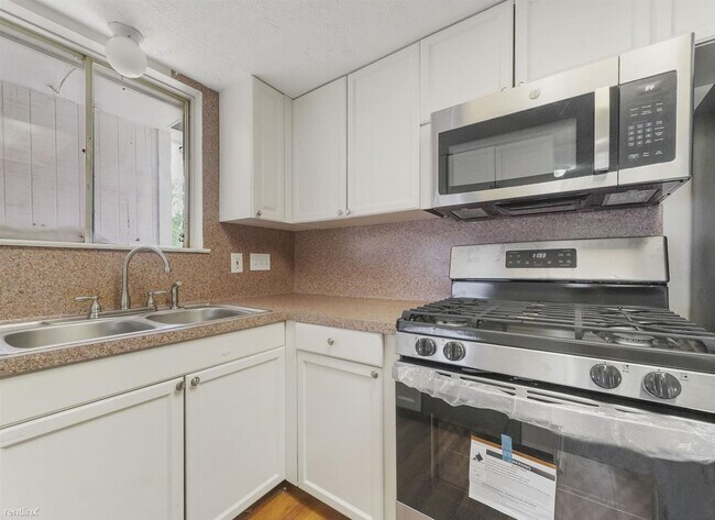 Foto del edificio - 4 br, 2.5 bath House - 6319 Hopper Rd