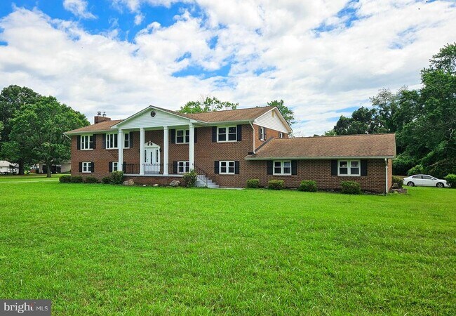 Foto del edificio - 5084 Sands Rd