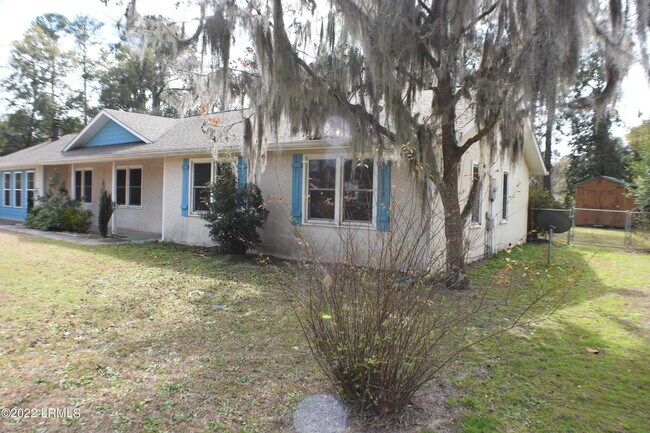 Building Photo - 7002 Magnolia St