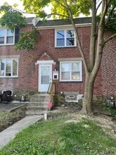 Building Photo - 2304 Bond Ave