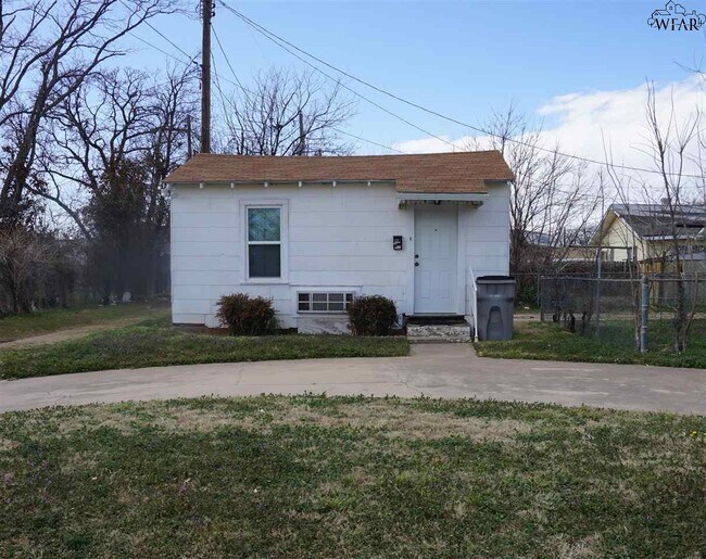 Building Photo - 1604 Coyote Blvd