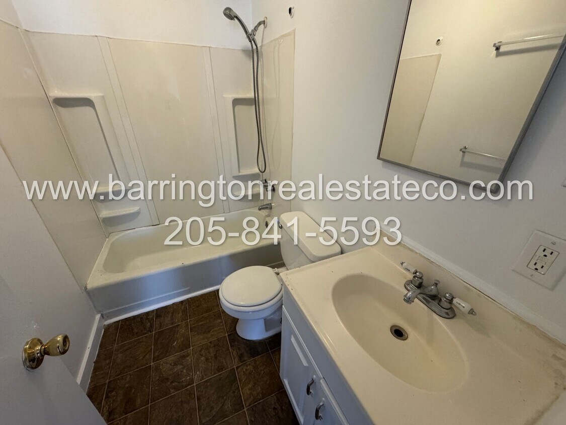 Foto del edificio - 4549 40th Pl N