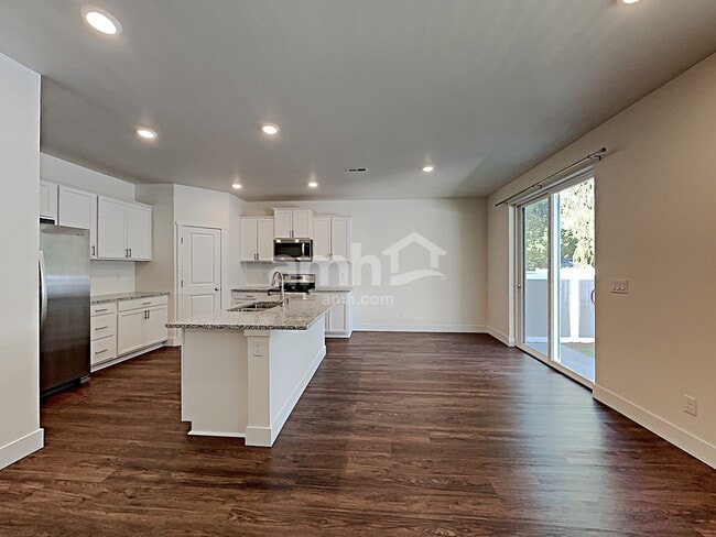 Building Photo - 12405 83rd Ave E