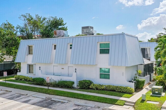 Building Photo - 106 Linda Ln