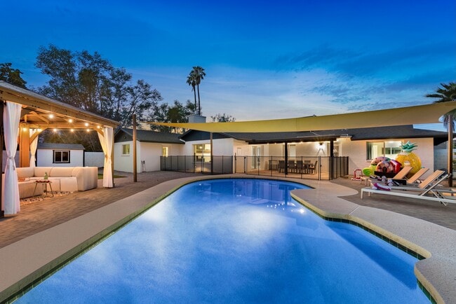 Large Pool - 4445 E Sharon Dr