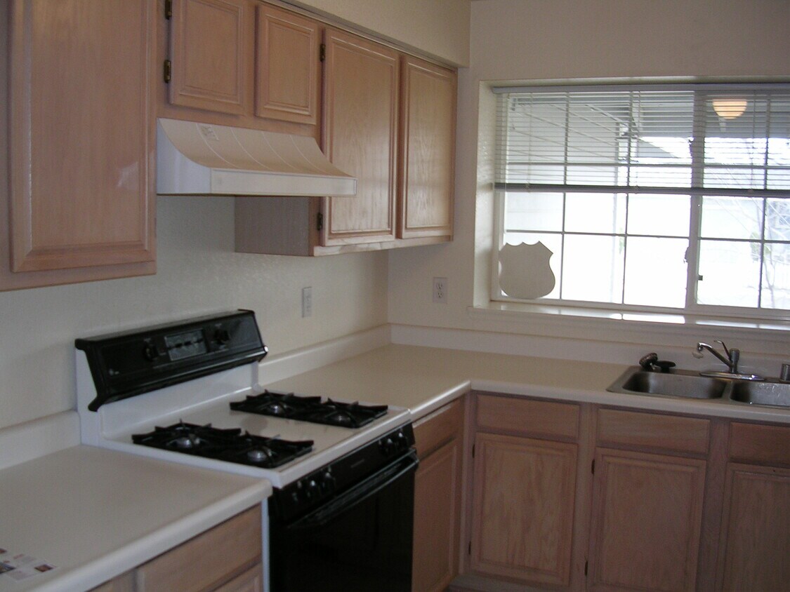 Foto principal - 1807 Rock Ct