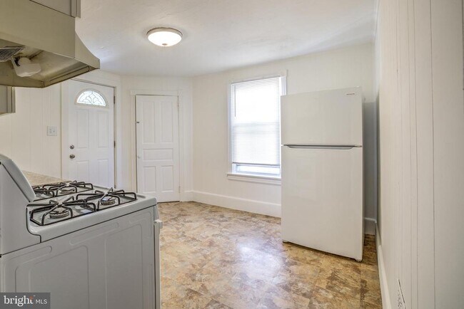 Foto del edificio - 143 Greenwood Ave