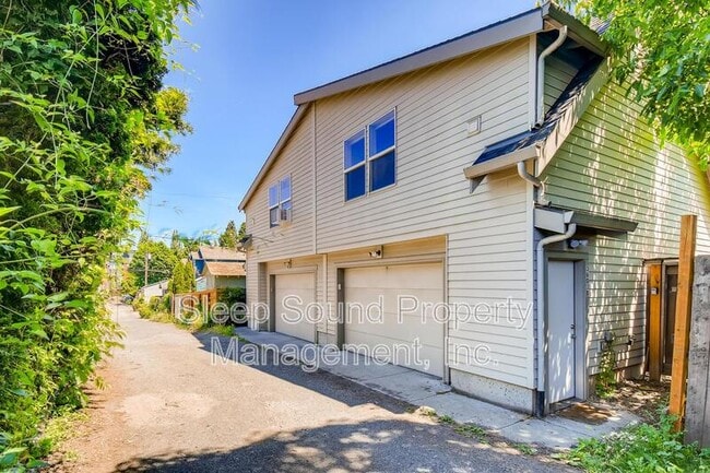 Photo - 3603 N Albina Ave Apartment