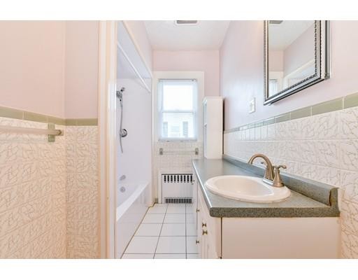 Building Photo - 23 Hazelnut Pl