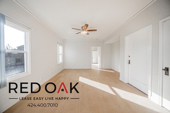 Building Photo - 211 S El Molino Ave